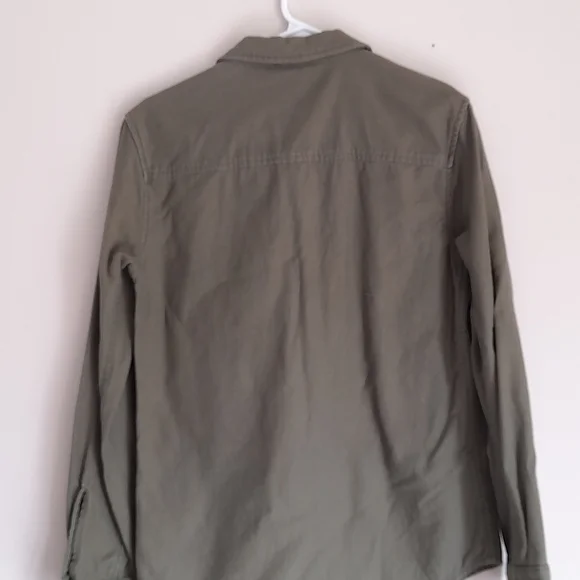 TNA Army Green Button Up Shirt - Picture 2 of 6